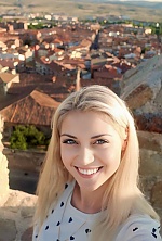 Viktoriia , 45 years old – blonde hair,  green eyes from Odesa, Ukraine - Photo 1972501