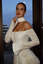 Olga , 19 years old – light brown hair,  brown eyes from Kyiv, Ukraine - Photo 2012081