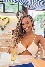 Paola , 24 years old – brunette hair,  brown eyes from Brazl&acirc;ndia, Brazil - Photo 1978926