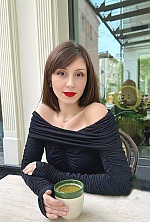 Ella , 43 years old – brunette hair,  grey eyes from Kryvyi Rih, Ukraine - Photo 1984101