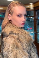 Iryna , 36 years old – light brown hair,  grey eyes from Khmelnytskyi, Ukraine - Photo 1985167