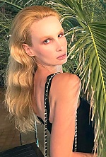 Iryna , 36 years old – light brown hair,  grey eyes from Khmelnytskyi, Ukraine - Photo 1985173