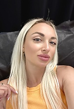 Darya , 39 years old – white grey hair,  grey eyes from Zaporizhzhia, Ukraine - Photo 1988430