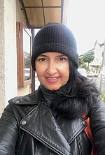 Ilona , 57 years old – black hair,  brown eyes from Kyiv, Ukraine - Photo 1995237