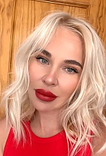 Irina , 40 years old – blonde hair,  green eyes from Madrid, Spain - Photo 1995808