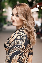 Alena , 46 years old – light brown hair,  hazel eyes from Milan, Italy - Photo 2000720