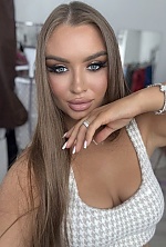 Viktoria , 36 years old – light brown hair,  blue eyes from Kiyiv, Ukraine - Photo 2001013