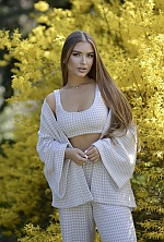 Viktoria , 36 years old – light brown hair,  blue eyes from Kiyiv, Ukraine - Photo 2001020