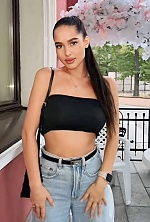 Olena , 22 years old – brunette hair,  green eyes from Kyiv, Ukraine - Photo 2004551