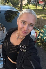 Darina , 43 years old – blonde hair,  green eyes from Kyiv, Ukraine - Photo 2007243