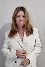 Larisa , 48 years old – light brown hair,  brown eyes from Kamianets-Podilskyi, Ukraine - Photo 2006527