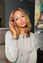 Arina , 22 years old – blonde hair,  hazel eyes from Kyiv, Ukraine - Photo 2011306