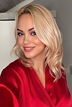 Nadiia , 47 years old – blonde hair,  green eyes from Munich, Germany - Photo 2012656