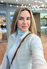 Olha , 43 years old – blonde hair,  blue eyes from Cagnes-sur-Mer, France - Photo 2014641