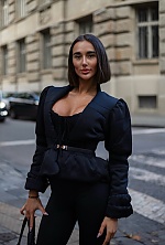 Yuliia , 24 years old – black hair,  grey eyes from Lviv, Ukraine - Photo 2017099