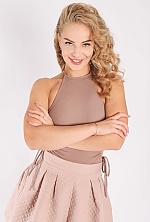 Nina , 34 years old – light brown hair,  blue eyes from Chisinau, Moldova - Photo 2019071