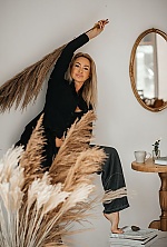 Oksana , 50 years old – blonde hair,  blue eyes from Los Angeles, United States - Photo 2019216