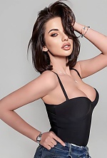 Iryna , 28 years old – light brown hair,  blue eyes from Odesa, Ukraine - Photo 2022111