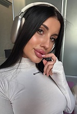 Polina , 23 years old – black hair,  green eyes from Odesa, Ukraine - Photo 2038806
