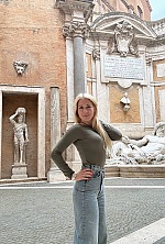 Kira , 40 years old – blonde hair,  brown eyes from Rome, Italy - Photo 2047752