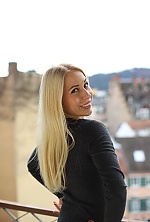 Kira , 40 years old – blonde hair,  brown eyes from Rome, Italy - Photo 2047756