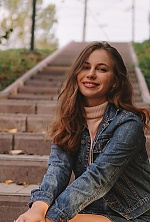 Ruslana , 27 years old – light brown hair,  hazel eyes from Khmelnytskyi, Ukraine - Photo 2068227
