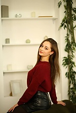 Kristina , 22 years old – brunette hair,  green eyes from Kyiv, Ukraine - Photo 2073647