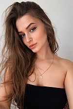 Victoria , 24 years old – light brown hair,  grey eyes from Kyiv, Ukraine - Photo 2084513