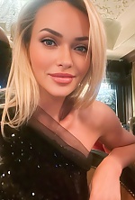 Oksana , 43 years old – blonde hair,  grey eyes from San Diego, United States - Photo 2085131
