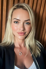 Oksana , 43 years old – blonde hair,  grey eyes from San Diego, United States - Photo 2085133