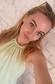 Gorgeous Inna, 36 years old from United States | ID: 2435167