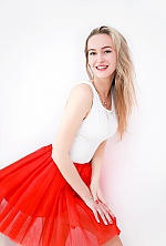 Lyubov , 25 years old – blonde hair,  brown eyes from Kiev, Ukraine - Photo 923766