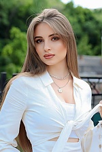 Kateryna , 23 years old – light brown hair,  brown eyes from Kiev, Ukraine - Photo 1824990