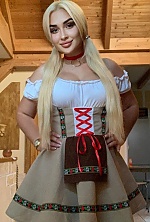 Nadia , 33 years old – blonde hair,  brown eyes from Berlin, Germany - Photo 2011386