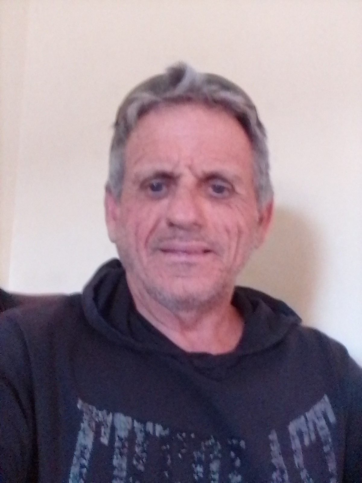 Dennis: eyes, hair, 57 years old | ID1425484