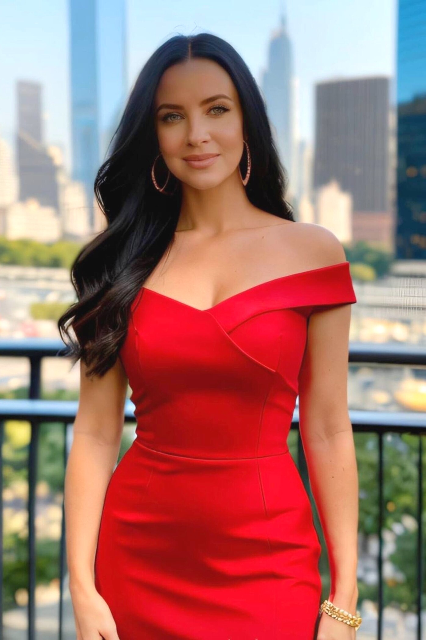 Inna, 33 yo | green eyes, black hair | ID50236